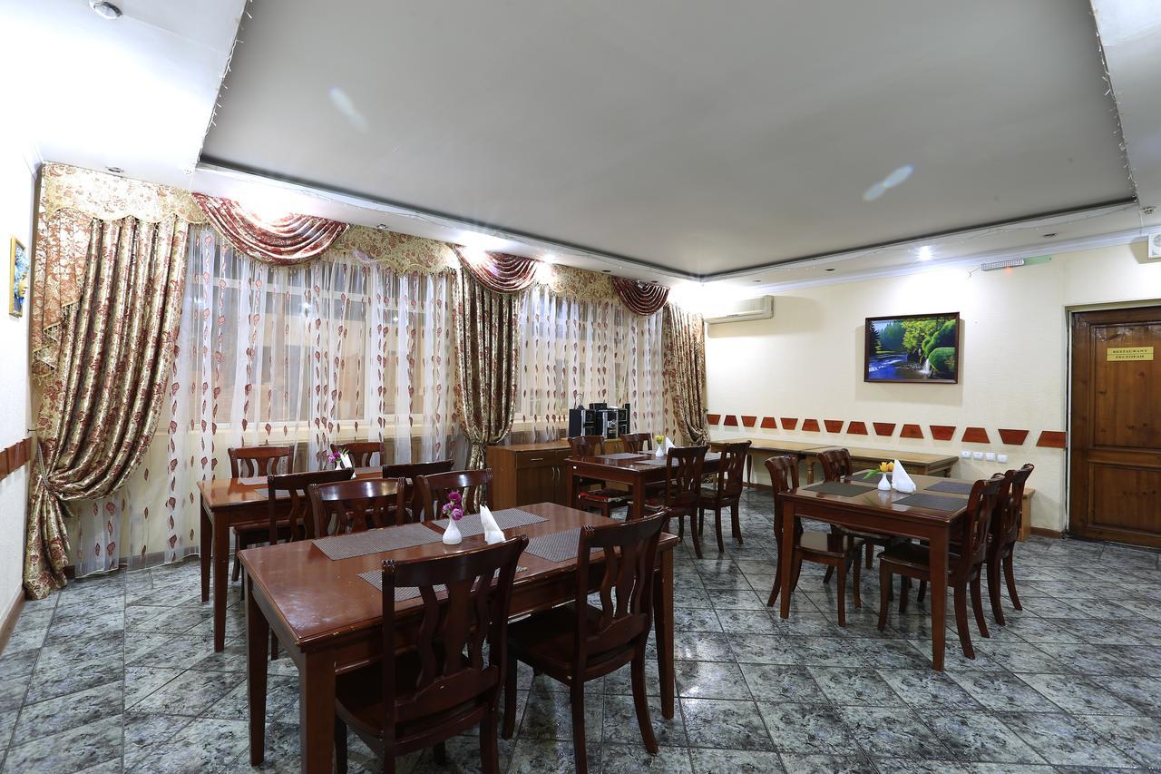 Hostel Raddus-Jss Ташкент Екстер'єр фото